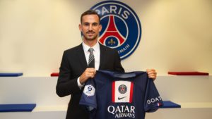 OFFICIAL: PSG sign Fabian Ruiz