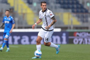 Milan beat Juventus to Kiwior