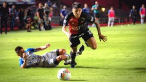 Roma among clubs battling for Facundo Farias