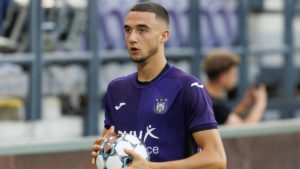 Inter look at Zeno Debast as Skriniar replacement