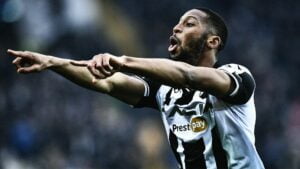 Napoli make first offer for Beto