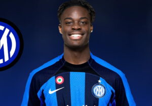 OFFICIAL: Inter sign Yann Bisseck
