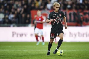 Milan in talks for Midtjylland talent Isaksen