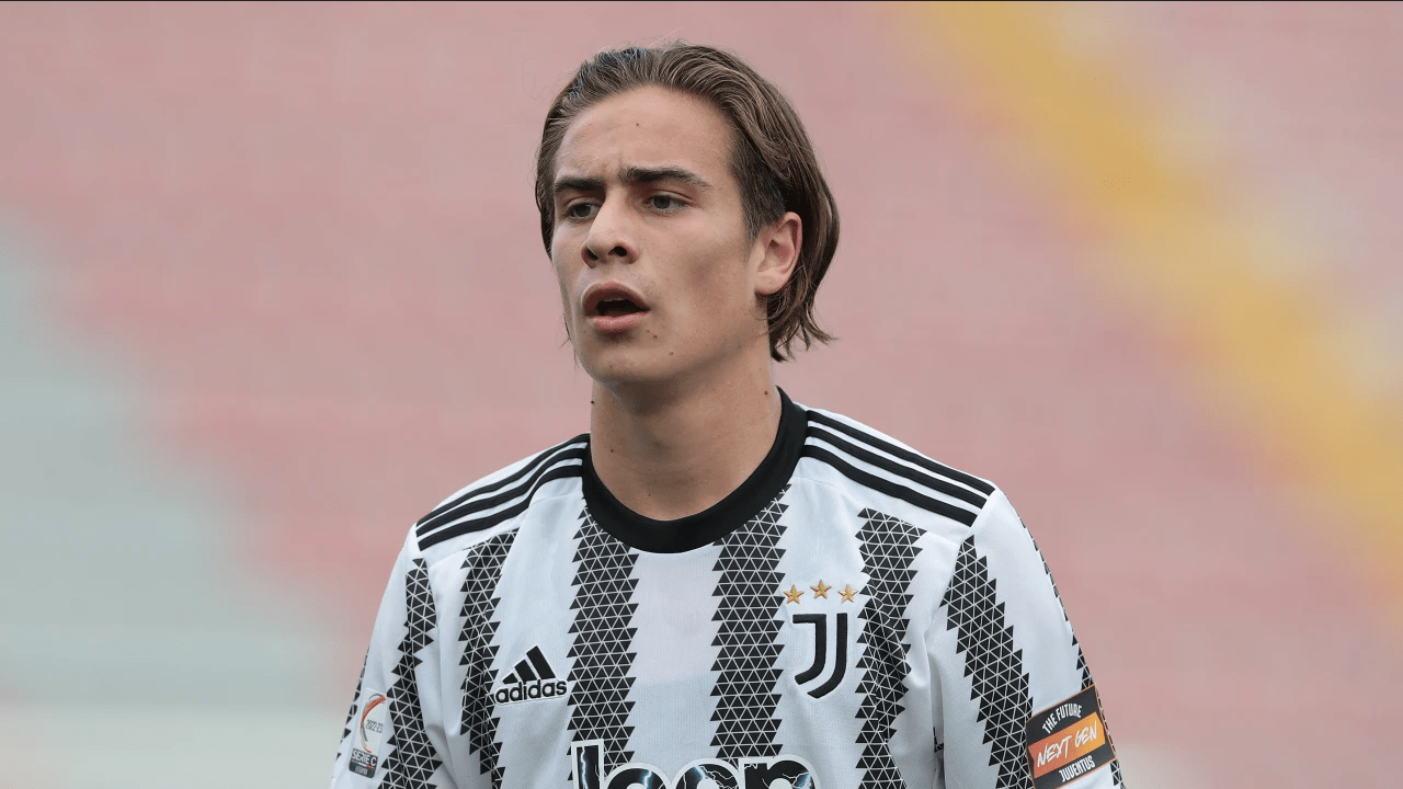 Report: Bayern Munich youth alum Kenan Yildiz starring at Juventus, draws  Benfica interest - Bavarian Football Works