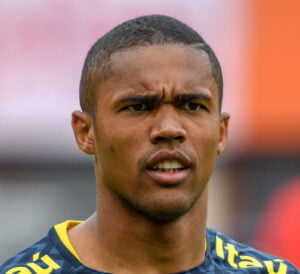 Douglas Costa on potential Juve return: ‘No player in the world can refuse Juventus’