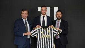 Juventus Defender Gatti Criticizes VAR Decision in Como Match