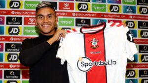 Juventus linked with Southampton midfielder Carlos Alcaraz