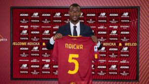 Evan Ndicka Skips International Break to Focus on Recovery