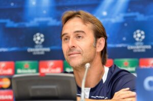 Milan among the teams looking to Julen Lopetegui