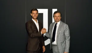 Ajax step up pursuit of Rugani at Farioli’s request