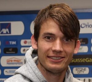 De Roon Recovers from Injury, Set to Join Atalanta in Barcelona