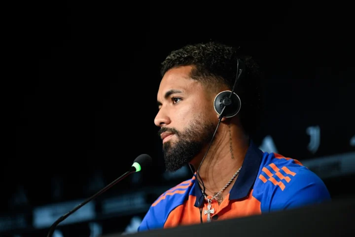 why is Douglas Luiz leaving Juventus