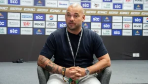 “They stole the Ballon d’Or from me”: Wesley Sneijder supports Vinicius Jr.