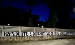 Roma fans lash out with scathing banners outside Olimpico Stadium