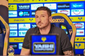 Bocchetti Focused on Crucial Verona Clash Amid Transfer Turbulence