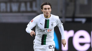 Roma’s Midfield Manoeuvres: Paredes Resists Boca Jr’s Advances, Reitz Emerges as Frattesi Alternative