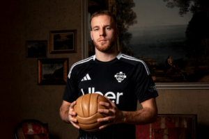OFFICIAL: Como Sign Ivan Smolčić