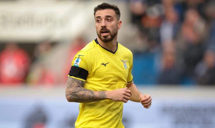 Chelsea make transfer bid for Lazio defender Mario Gila