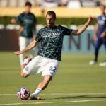 Henrikh Mkhitaryan Retire