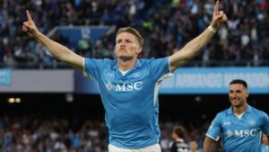 Former Napoli Forward Claims Scott McTominay Is ‘One Of The Top Three Midfielders In Europe’ As Gli Azzurri Prepare For Chelsea Showdown