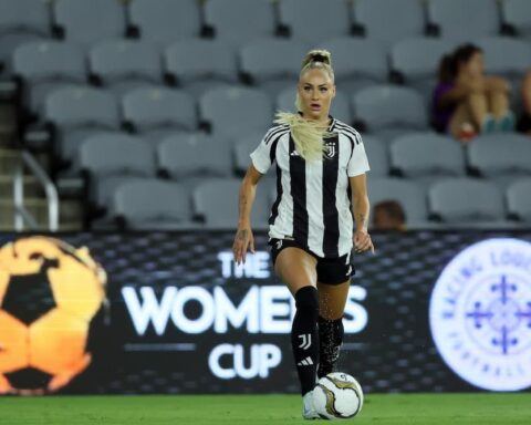 Douglas Luiz Alisha Lehmann