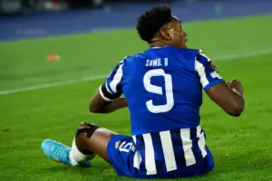 AC Milan Ready to Rival Aston Villa For Samu Aghehowa But Move Hinges on Santiago Gimenez’s Future