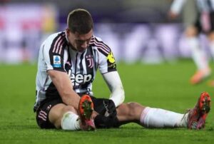 Dusan Vlahovic To Undergo Surgery In London After Suffering Muscle Tear In Cagliari Win
