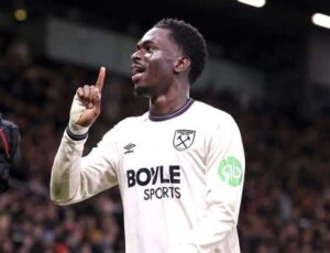 Napoli Join The Race For Soungoutou Magassa As Potential Kobbie Mainoo Alternative