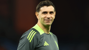 Inter Vicario Goalkeeper Plan As Nerazzurri Look Beyond Sommer After Snubbing Emi Martinez